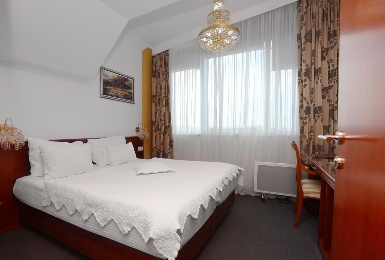 באניה לוקה Apart-Hotel Integra מראה חיצוני תמונה